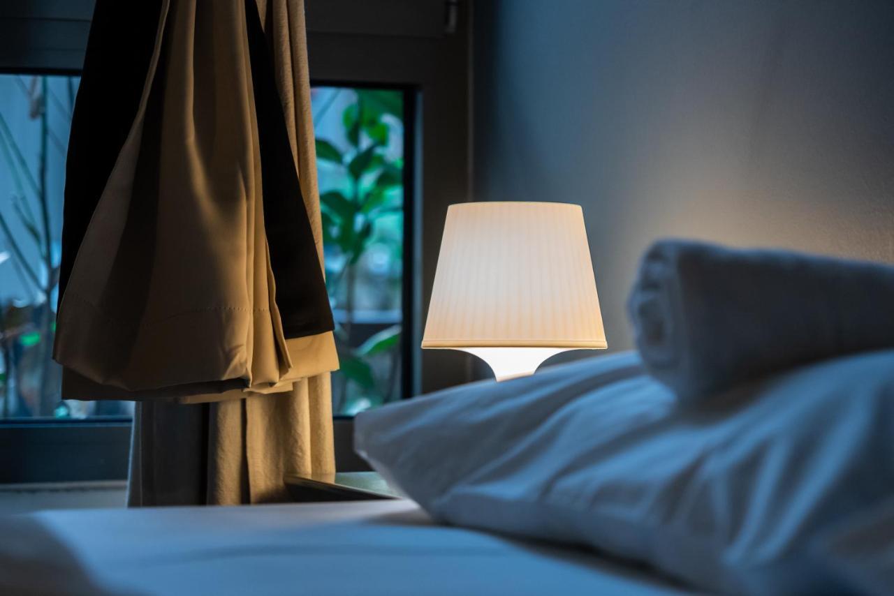 Boutique Hostel Shappy ซาเกร็บ ภายนอก รูปภาพ