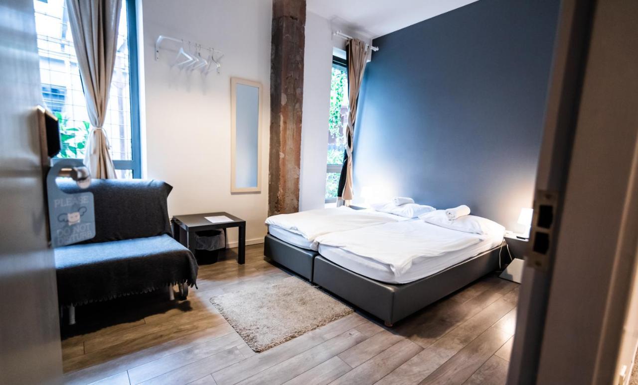 Boutique Hostel Shappy ซาเกร็บ ภายนอก รูปภาพ